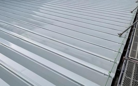 建築板金工事(簡易ダクト/断熱屋根 重ね葺き)